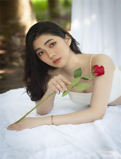 光棍影院2o10最新版_精品AV国产一区二区久久小说_男人四十要出嫁